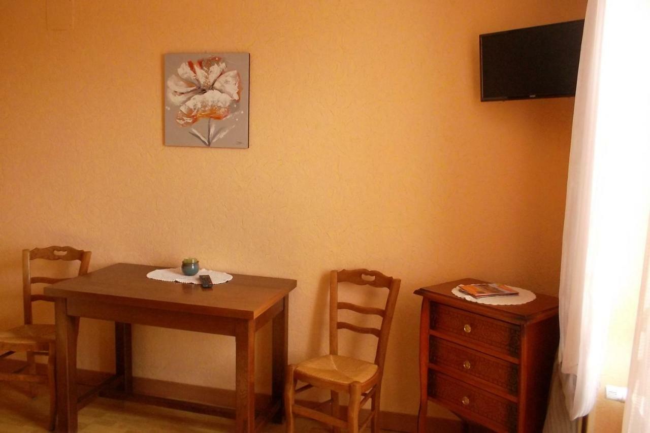 Armalou Bed & Breakfast ปูญี-ซูร์-ลัวร์ ภายนอก รูปภาพ